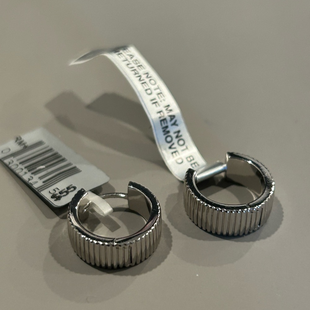 Silver Ribbed small Hoop Earrings